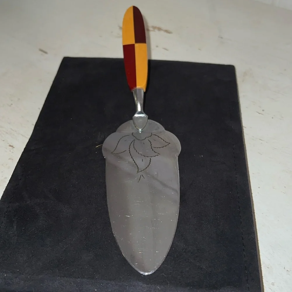 Stunning 1930s 40s Bakelite & Chrome German signed pie server